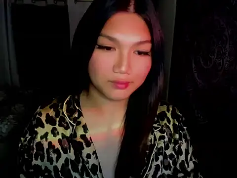 Lou heart online show from 2, 12, 2025