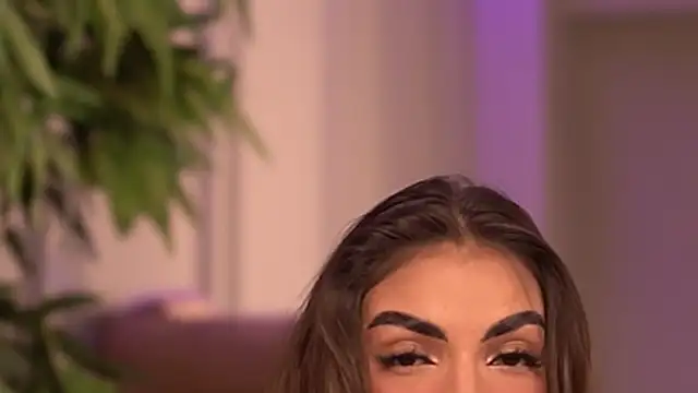 KendalJolly online show from 17, 9, 2025