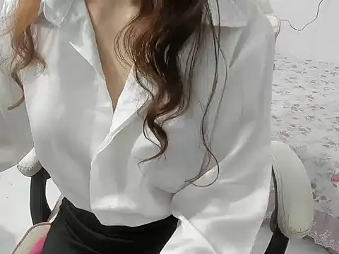 Snapshot of LuckyBabe_new01 chatting on 16, 6, 2026 LuckyBabe new01 online show from 16, 6, 2026