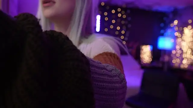 littlelune online show from 26, 10, 2025