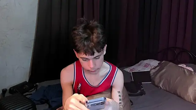Snapshot of hotfreshdior chatting on 19, 4, 2026 hotfreshdior online show from 19, 4, 2026
