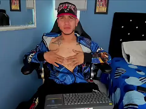 Snapshot of Thonixxx_mr chatting on 28, 2, 2026 Thonixxx mr online show from 28, 2, 2026