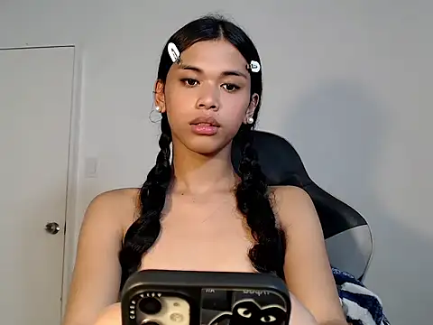 Snapshot of urcurlydiva chatting on 25, 11, 2025 urcurlydiva online show from 25, 11, 2025