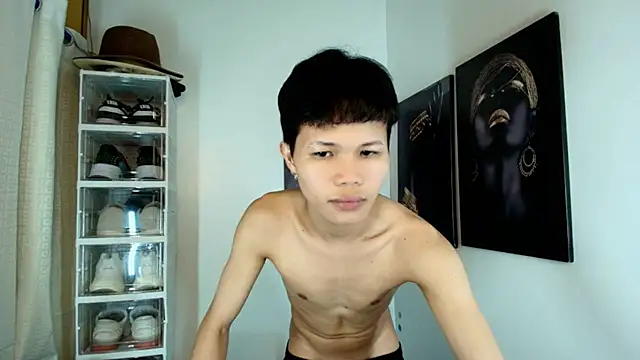 crazyasiantwink online show from 26, 10, 2025