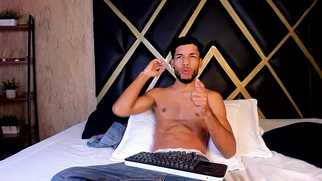 Thiagoferreti online show from 3, 2, 2026