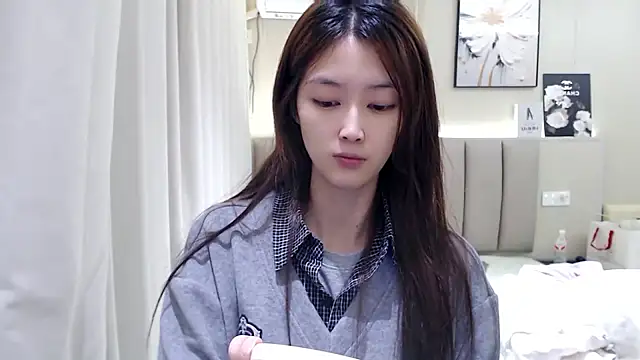 Snapshot of Mimi-cnbaby chatting on 28, 10, 2025 Mimi-cnbaby online show from 28, 10, 2025