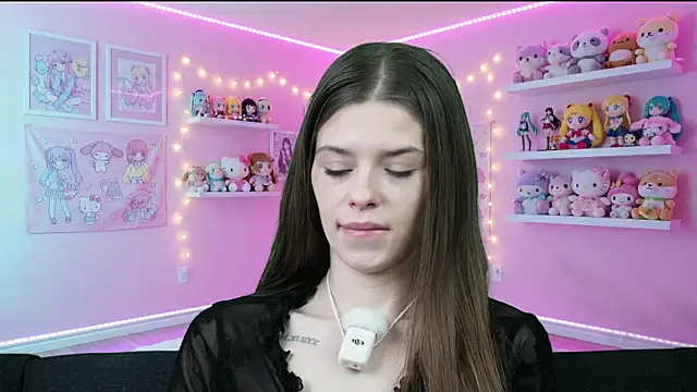 sukie spooky online show from 14, 4, 2026