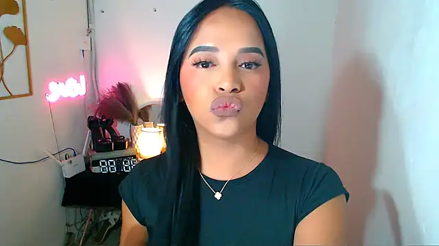 Snapshot of Lorainnelustts chatting on 9, 3, 2026 Lorainnelustts online show from 9, 3, 2026