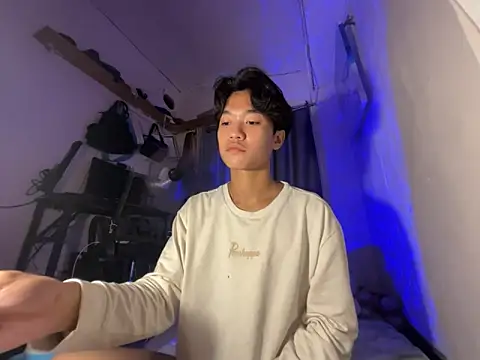 ur little secret online show from 21, 12, 2025