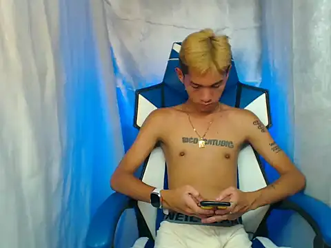 riks tyler online show from 11, 11, 2025