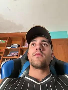 aavrdvh33 online show from 2, 11, 2025