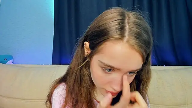 lovelyalivia online show from 6, 5, 2026