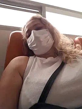 sofiacurvy 45 online show from 15, 4, 2026