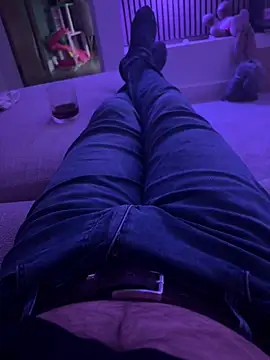 leroy9501 online show from 12, 4, 2026