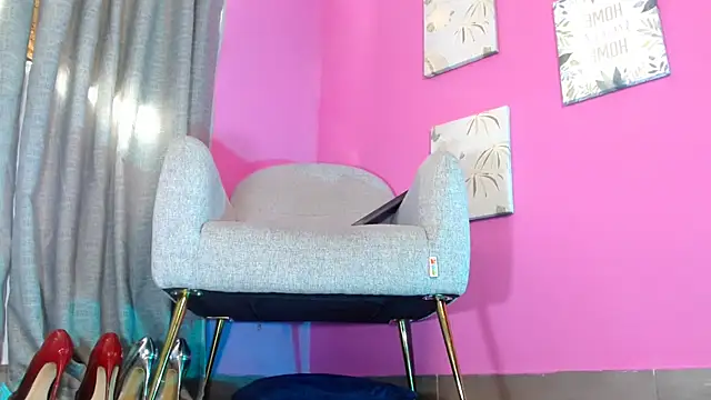 Snapshot of emily_ox0 chatting on 14, 4, 2026 emily ox0 online show from 14, 4, 2026