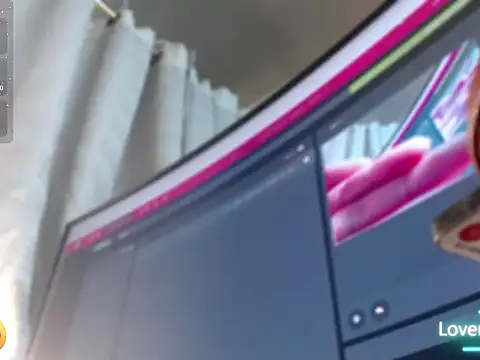 cute vanessa12 online show from 11, 11, 2025