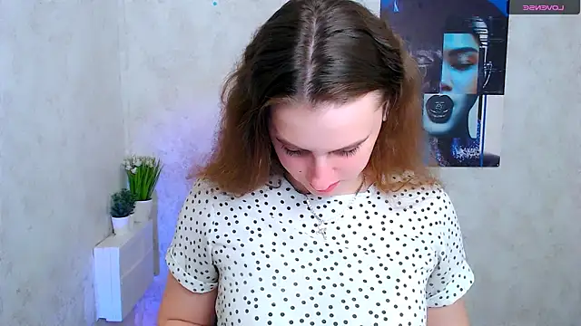 AmandaDimond  online show from 6, 4, 2026