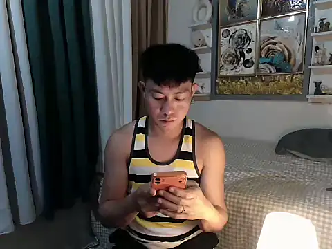 Snapshot of xshyboyx chatting on 29, 5, 2026 xshyboyx online show from 29, 5, 2026