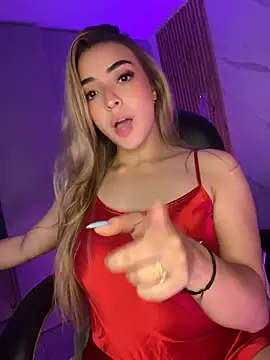 Snapshot of KYLIE_JONES6 chatting on 16, 6, 2026 KYLIE JONES6 online show from 16, 6, 2026
