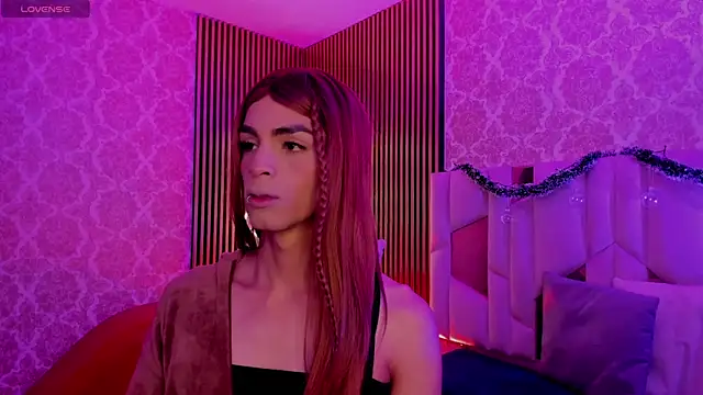 Snapshot of LIHIAN_TAY chatting on 23, 11, 2025 LIHIAN TAY online show from 23, 11, 2025