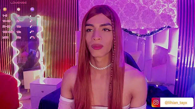 Snapshot of LIHIAN_TAY chatting on 24, 11, 2025 LIHIAN TAY online show from 24, 11, 2025