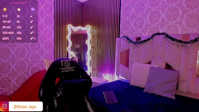 Snapshot of LIHIAN_TAY chatting on 15, 12, 2025 LIHIAN TAY online show from 15, 12, 2025