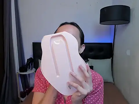 Snapshot of Hournykate chatting on 16, 11, 2025 Hournykate online show from 16, 11, 2025