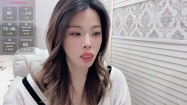 Holiland online show from 12, 11, 2025