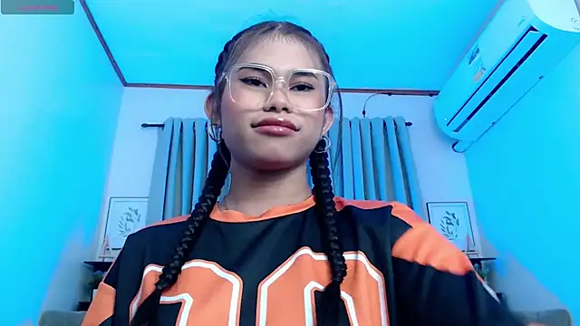 PrettyBlythes TS online show from 17, 11, 2025