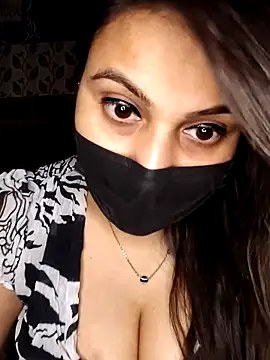 Horny Shalu online show from 11, 4, 2026