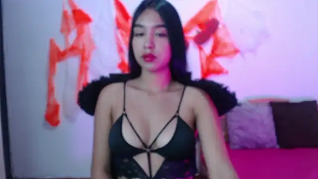 Snapshot of kyra_fox_ chatting on 31, 10, 2025 kyra fox online show from 31, 10, 2025