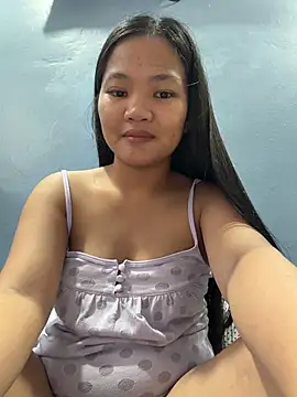 Snapshot of princess_janine chatting on 27, 6, 2026 princess janine online show from 27, 6, 2026