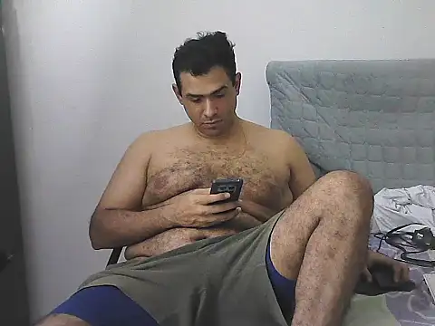 Snapshot of morenocabro10 chatting on 5, 5, 2026 morenocabro10 online show from 5, 5, 2026