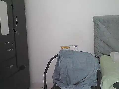 Snapshot of morenocabro10 chatting on 6, 5, 2026 morenocabro10 online show from 6, 5, 2026