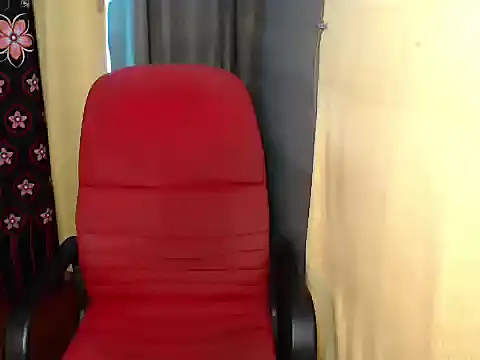 Snapshot of lovelyallena07 chatting on 30, 6, 2026 lovelyallena07 online show from 30, 6, 2026