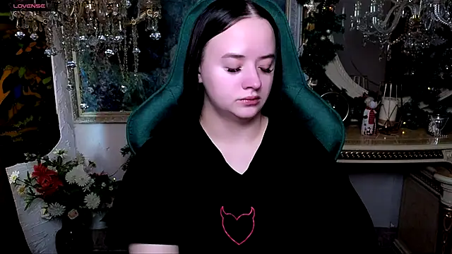 Snapshot of LaraBenson_ chatting on 15, 1, 2026 LaraBenson online show from 15, 1, 2026