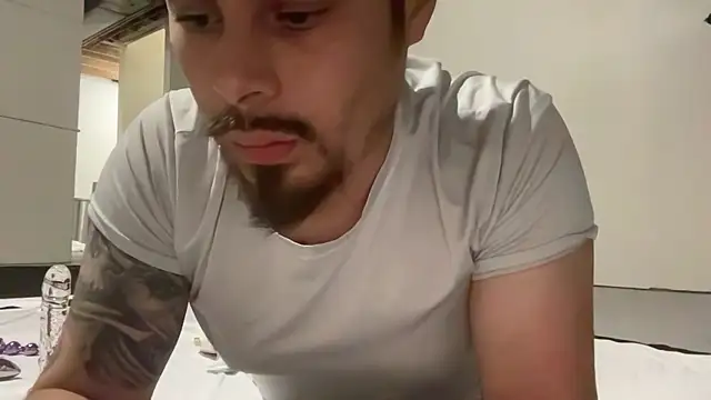 PuttieIn online show from 7, 5, 2026