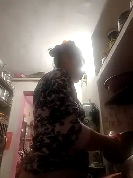 ISHANI-SINGH online show from 5, 2, 2026