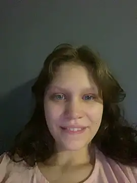 Snapshot of Lunliss chatting on 26, 9, 2025 Lunliss online show from 26, 9, 2025