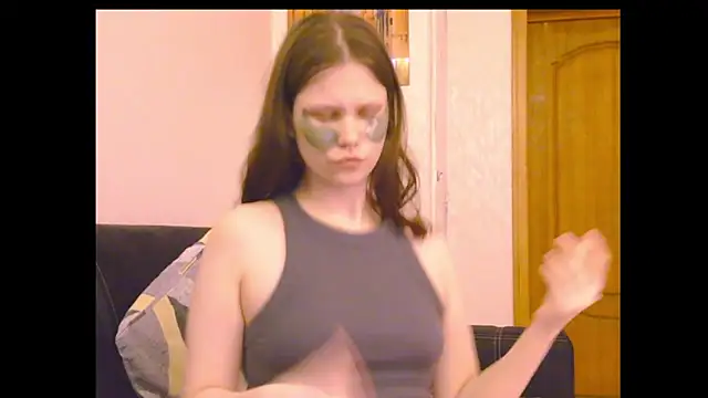 Snapshot of Lunliss chatting on 3, 5, 2026 Lunliss online show from 3, 5, 2026