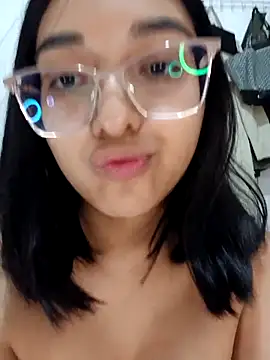 Snapshot of Milly_Sweet14 chatting on 17, 9, 2025 Milly Sweet14 online show from 17, 9, 2025