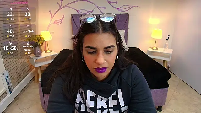 Lia Blake  online show from 18, 9, 2025