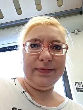 VikaKing online show from 6, 1, 2026