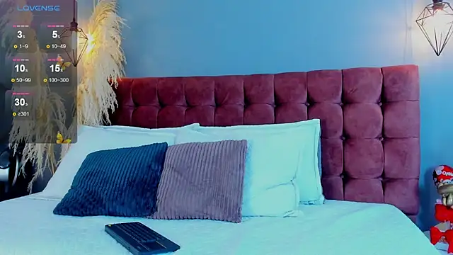 Tania 77  online show from 16, 2, 2026