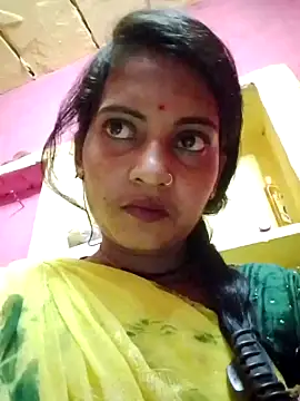 Snapshot of Hot_bbbb chatting on 7, 10, 2025 Hot bbbb online show from 7, 10, 2025