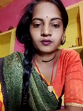 Snapshot of Hot_bbbb chatting on 18, 10, 2025 Hot bbbb online show from 18, 10, 2025