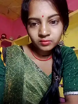 Snapshot of Hot_bbbb chatting on 23, 11, 2025 Hot bbbb online show from 23, 11, 2025