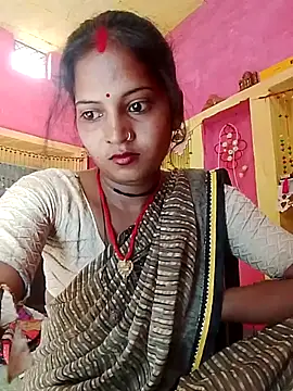 Snapshot of Hot_bbbb chatting on 2, 4, 2026 Hot bbbb online show from 2, 4, 2026