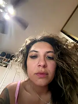 Snapshot of Chicagobabe chatting on 16, 10, 2025 Chicagobabe online show from 16, 10, 2025