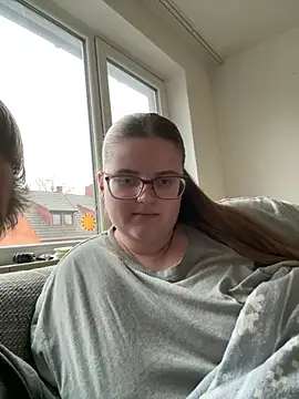 Snapshot of CurvyPaar2 chatting on 12, 2, 2026 CurvyPaar2 online show from 12, 2, 2026